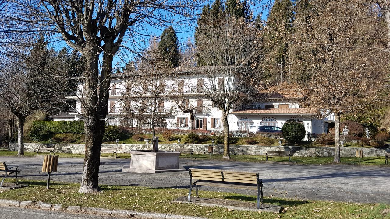 Hotel Madonna Di Luciago Armeno Exterior foto